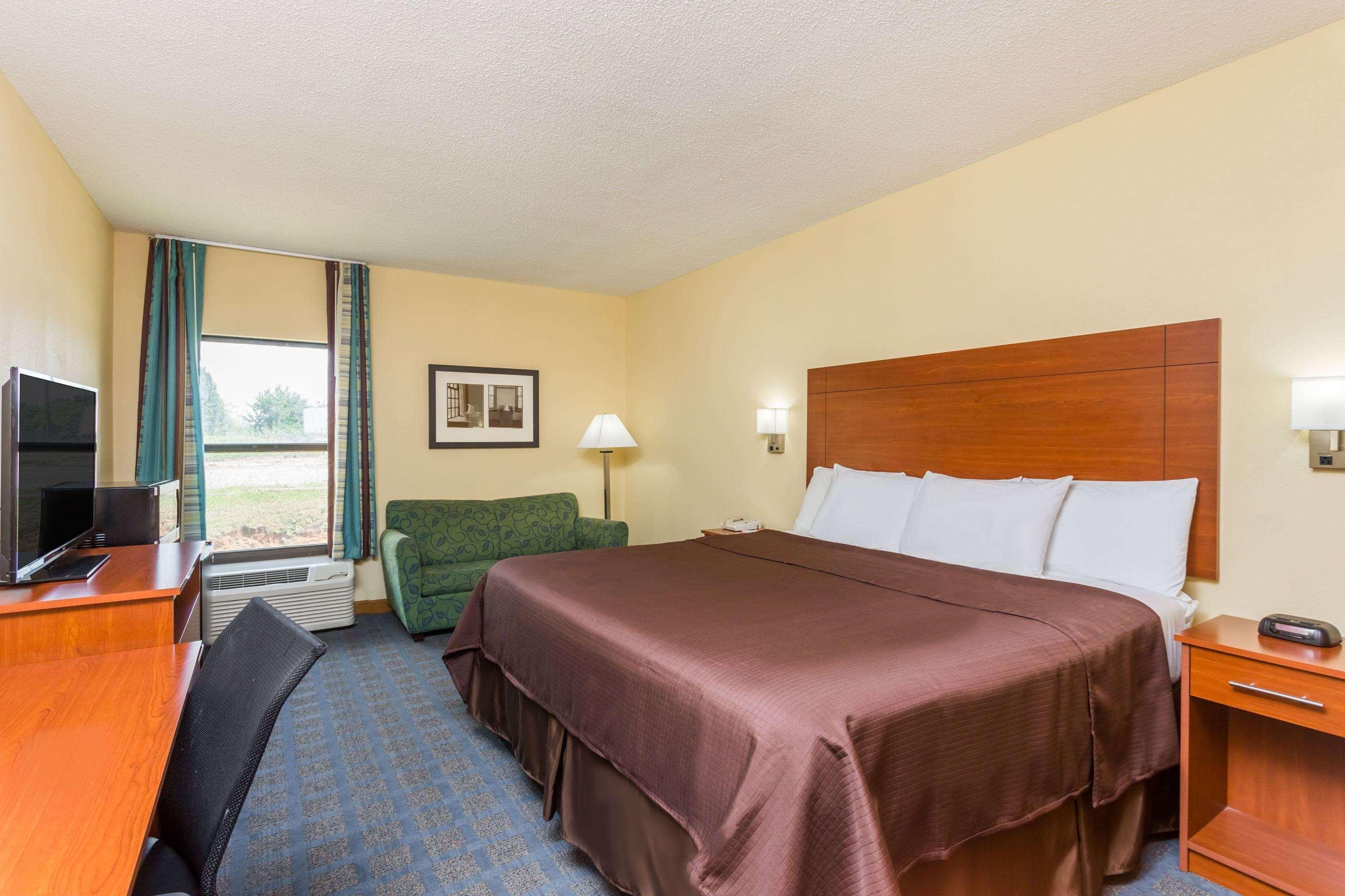 Howard Johnson By Wyndham Spartanburg Expo Center מראה חיצוני תמונה