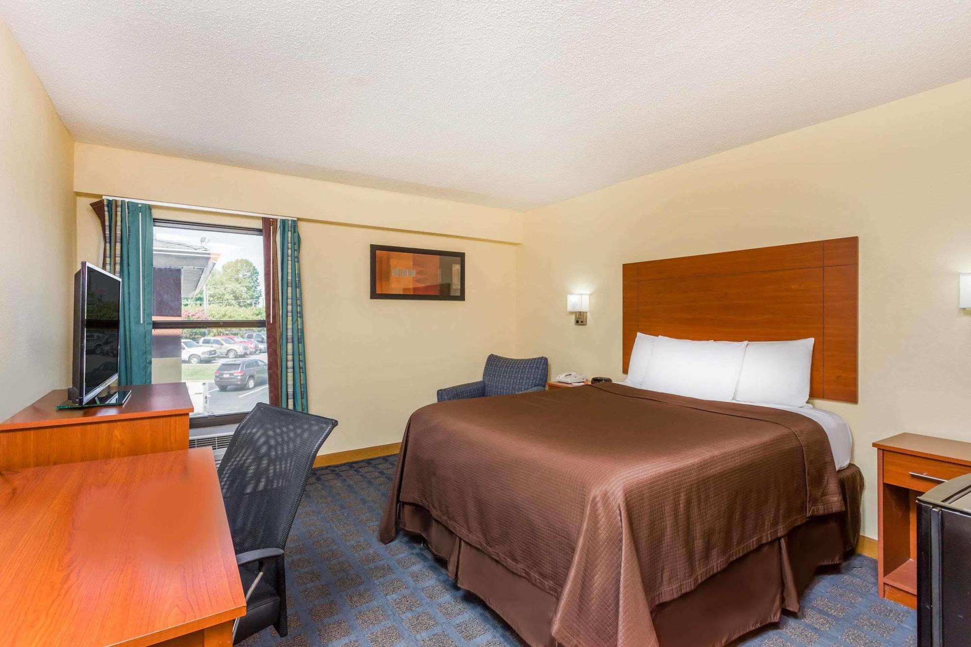 Howard Johnson By Wyndham Spartanburg Expo Center מראה חיצוני תמונה